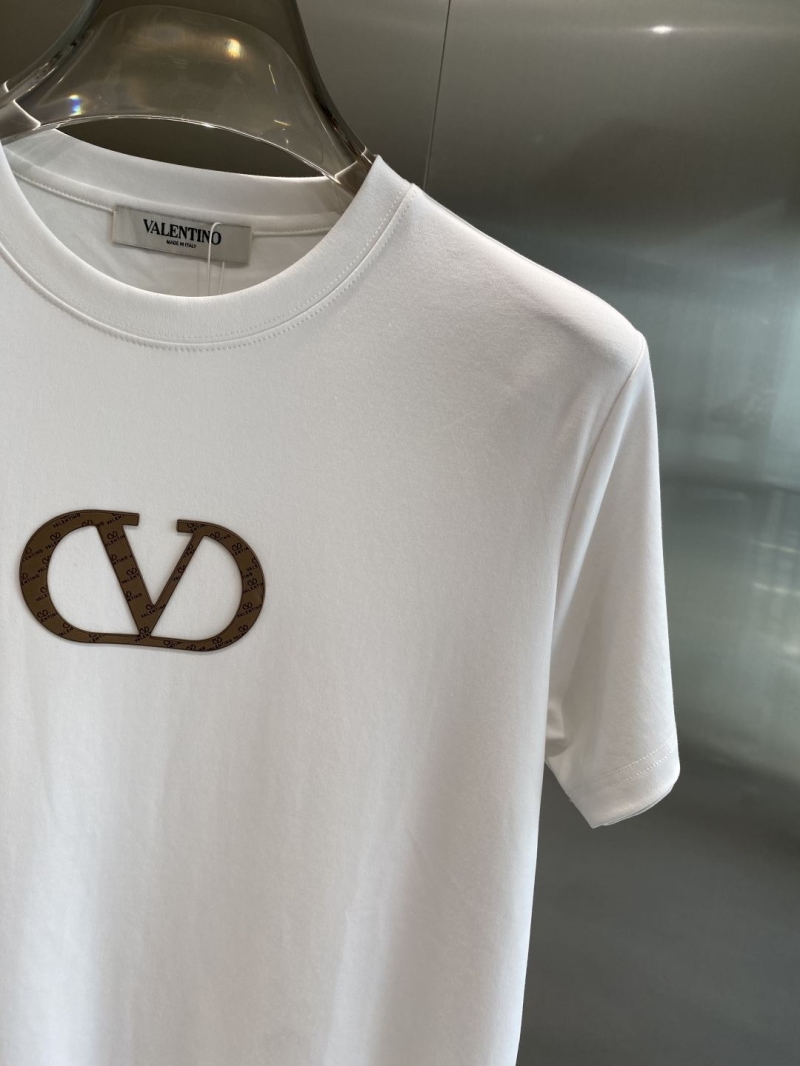 Va1e*ntin0 shirt